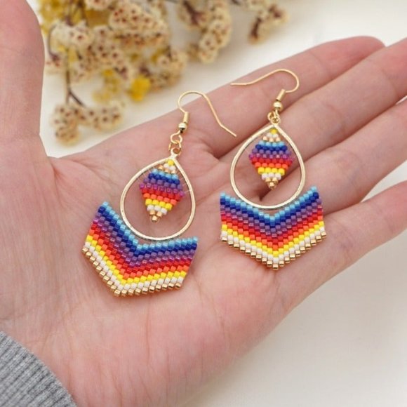 Handwoven Miyuki rice beaded boho earrings - Picture 6 of 8